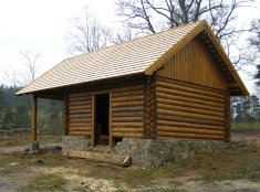 Shingle cover on timber building - Vrš Kamýk